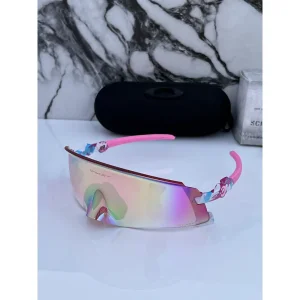 Stylish Oakley Sunglasses For Men (BOT2230)