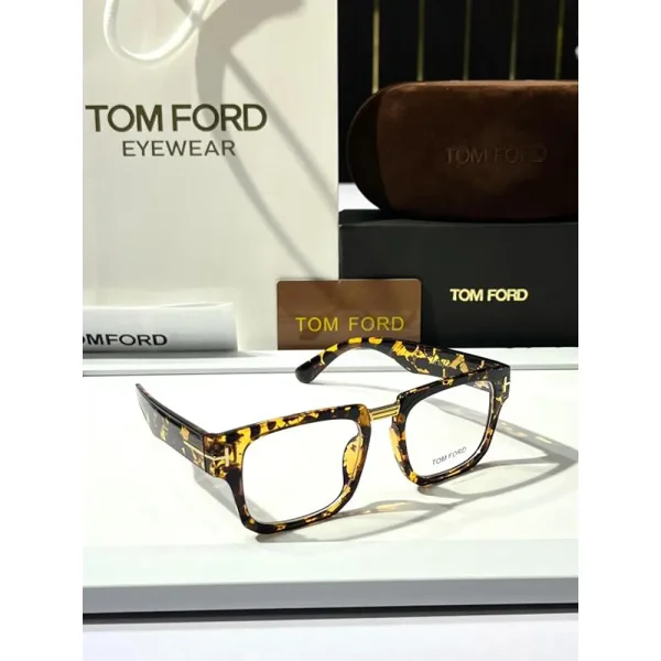 Stylish Tom Ford Sunglasses For Men (BOT2010) - Image 2