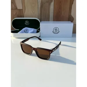 Stylish Moncler Sunglasses For Men (BOT2115)