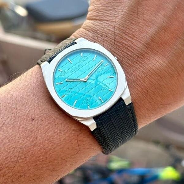 Gucci Watch  For Men (BOT102)