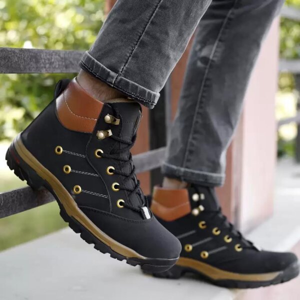 Trendy Dailywear Mens Casual Boots - Image 3
