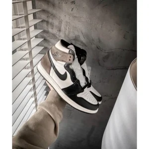 Nike Air Jordan Retro 1 Dark Mocha Shoes For Women (BSF761)