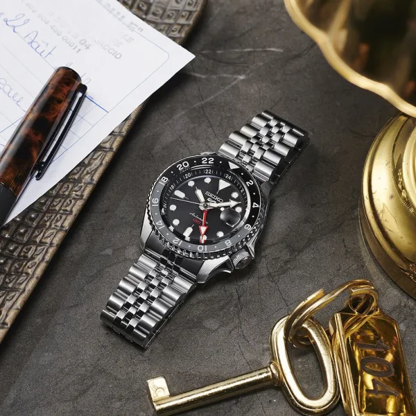 Stylish Seiko 5 Sports Watch For Men (LAB1071) - Image 3