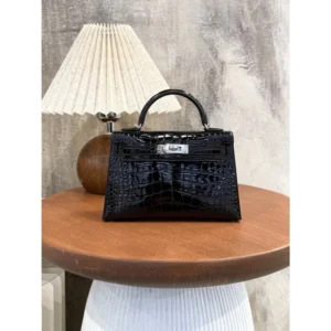 Hermes Kelly 22 Leather Sling Bag