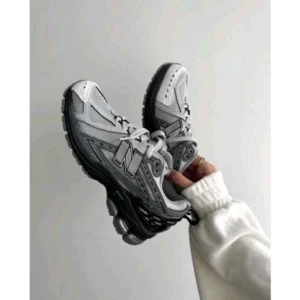 New Balance 1906r