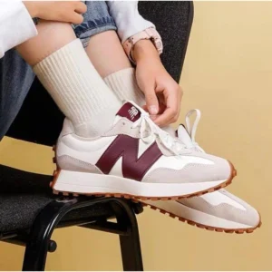 New Balance 327