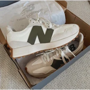 New Balance 327 Moonbeam Shoes