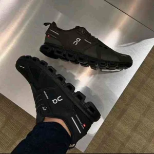 On Cloud 5 Shoes