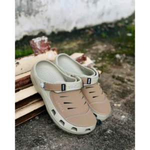 Crocs Yukon Clogs