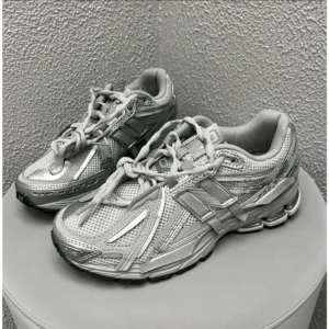 New Balance 1906a Shoes