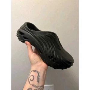 Crocs Echo Wave Clogs