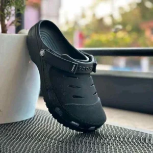 Crocs Yukon Clogs