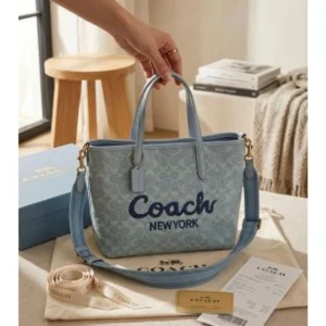 Coach Signature Tote Bag